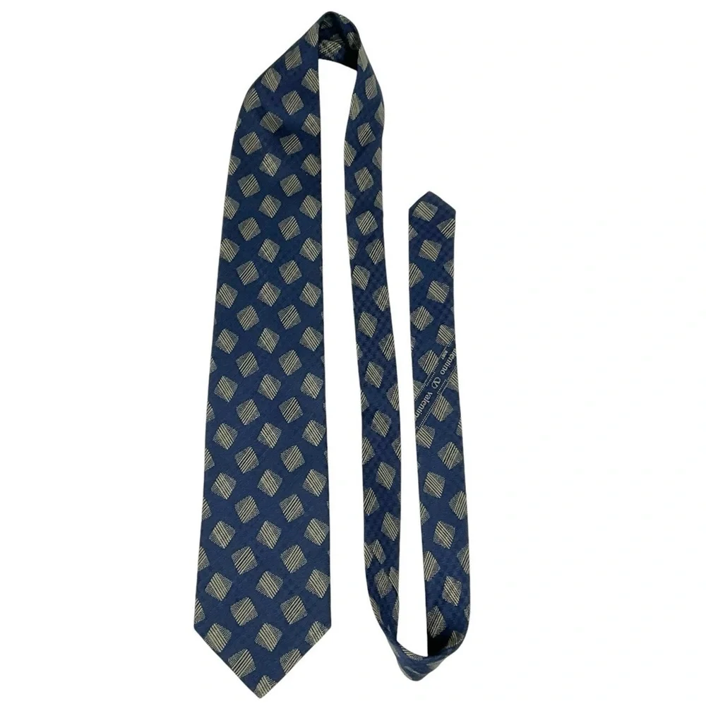Valentino Cravatte Silk Tie Geometric Pattern Hand Made in Italy 55.5” x 3 7/8”
